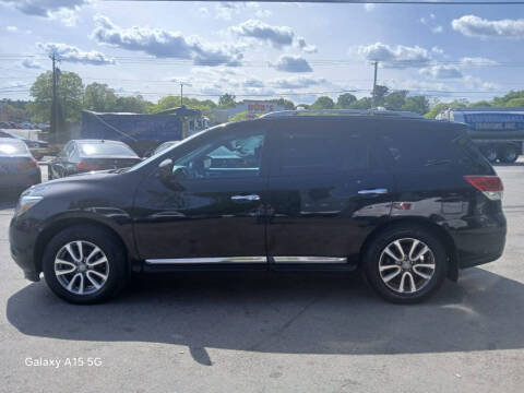 2016 Nissan Pathfinder SL