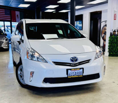 2012 Toyota Prius v Three
