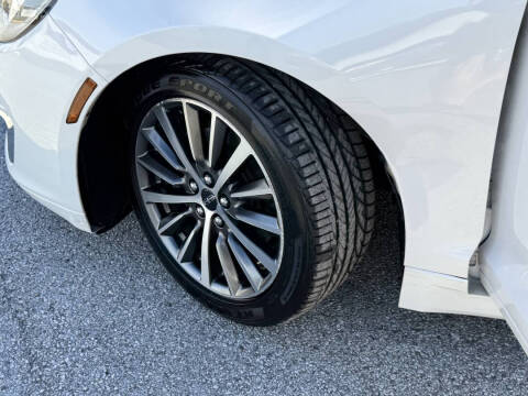 2017 Lincoln MKZ Select