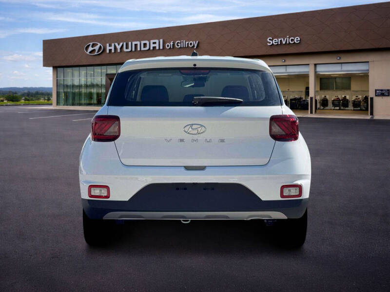 2026 Hyundai Venue SE