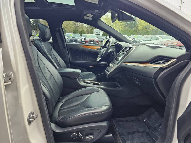 2017 Lincoln MKC Select