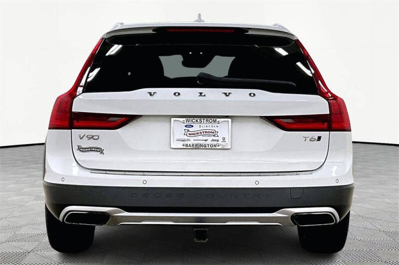 2020 Volvo V90 Cross Country T6