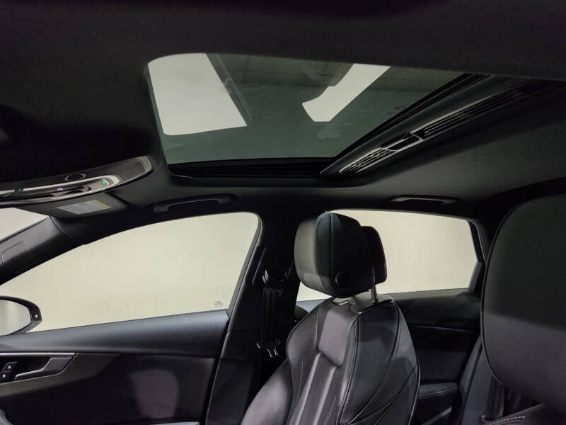 2022 Audi A4 quattro S line Prem Plus 45 TFSI