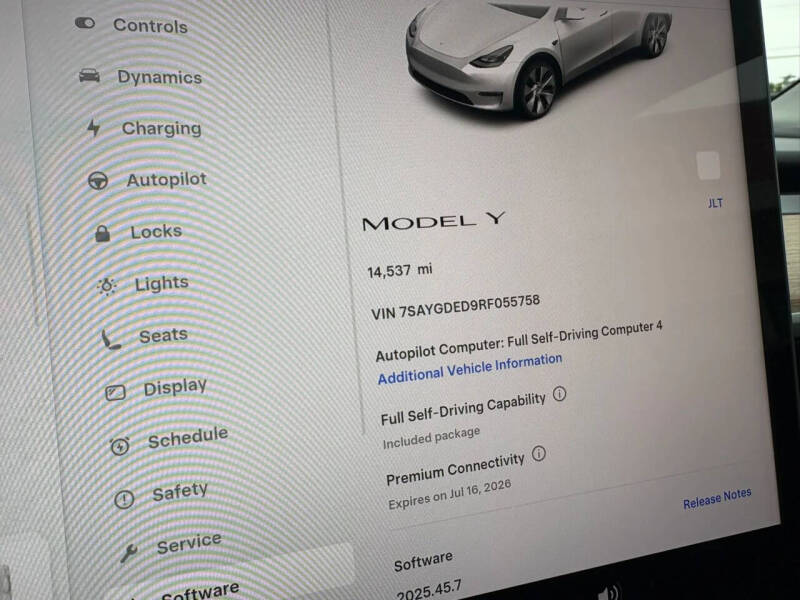 2024 Tesla Model Y