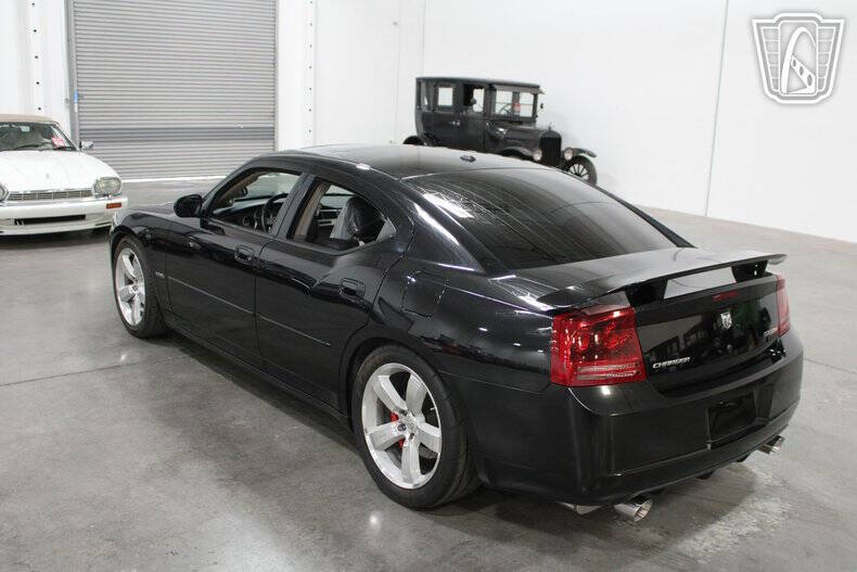 2006 Dodge Charger SRT-8