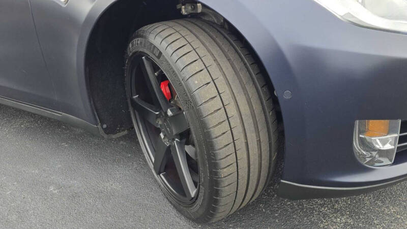 2015 Tesla Model S P85D