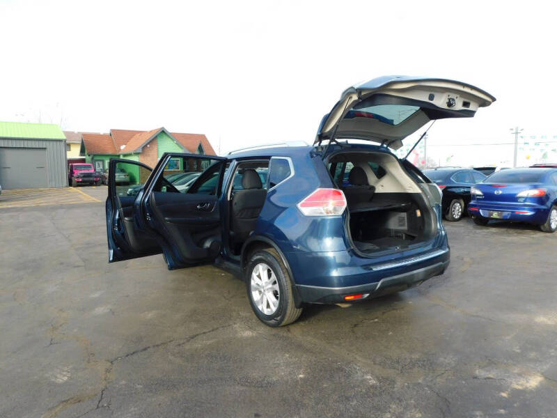2016 Nissan Rogue SV