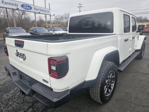 2023 Jeep Gladiator Overland