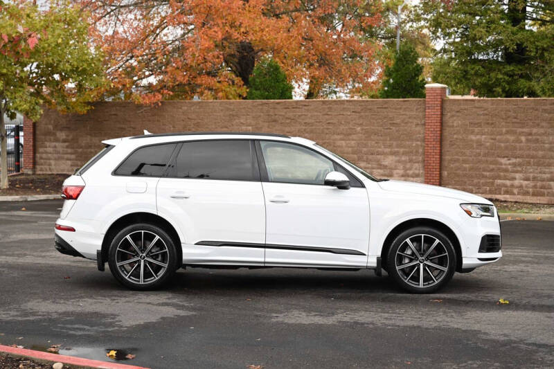2020 Audi Q7 quattro Premium Plus 55 TFSI