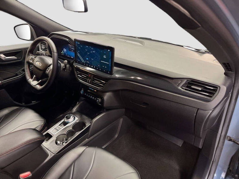 2025 Ford Escape ST-Line Elite