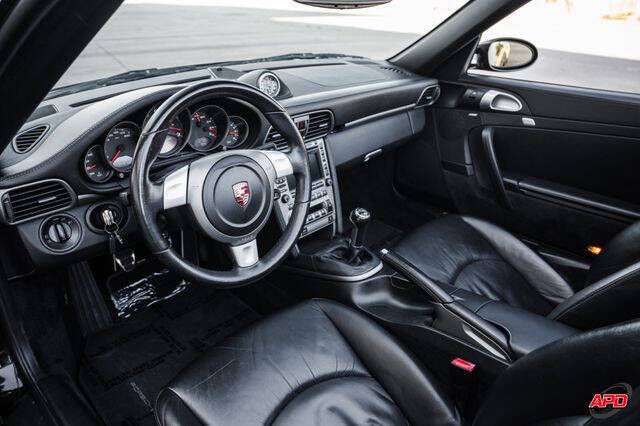 2005 Porsche 911 Carrera