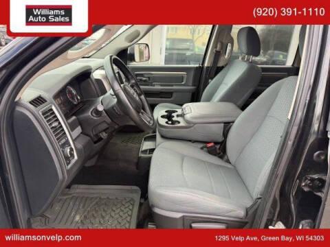 2017 RAM 1500 SLT