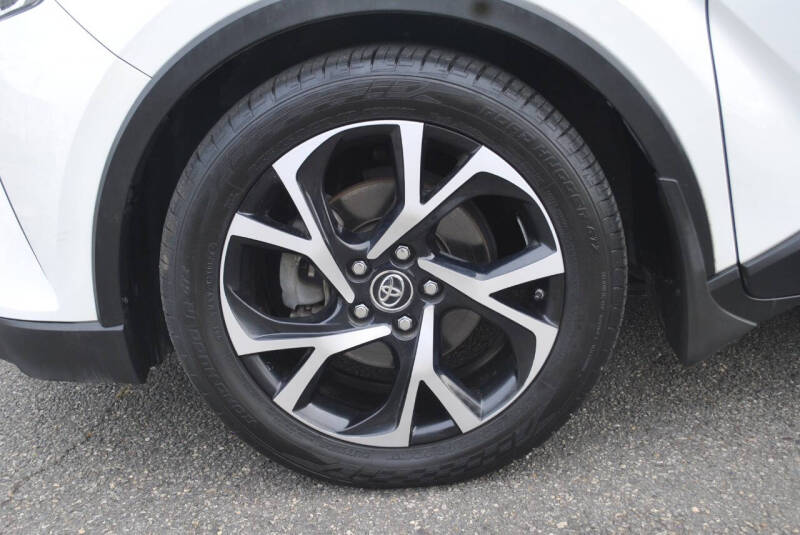 2018 Toyota C-HR XLE