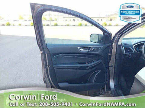 2019 Ford Edge Titanium