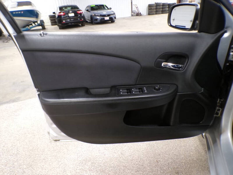 2012 Chrysler 200 Touring