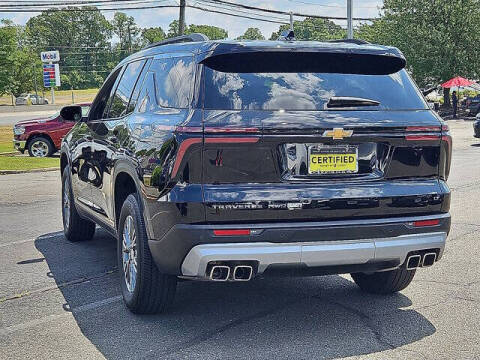 2024 Chevrolet Traverse LT