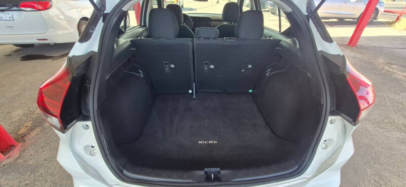 2024 Nissan Kicks SV