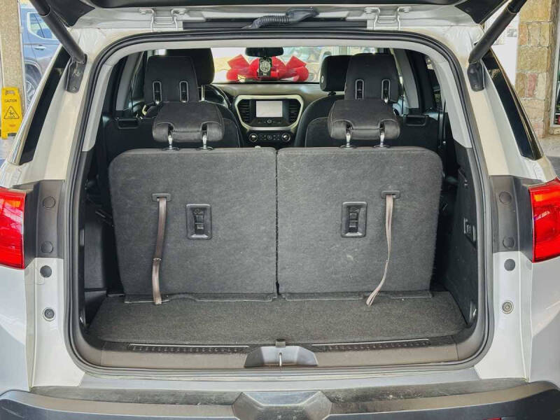2019 GMC Acadia SLE-2