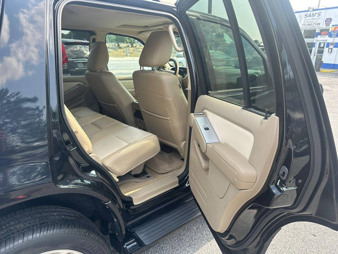 2009 Mercury Mountaineer for sale at Sams Auto Repair & Sales LLC in Harrisburg, PA