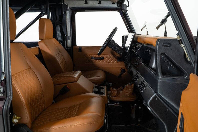 1985 Land Rover Defender
