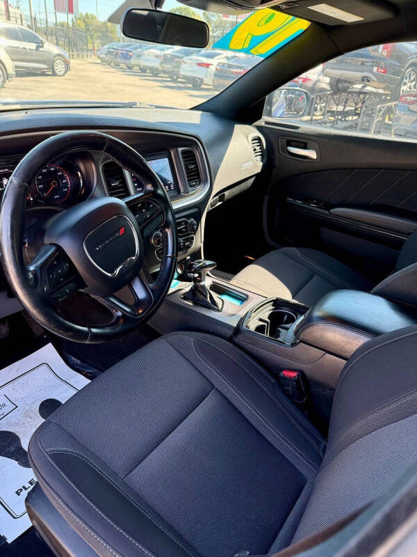 2019 Dodge Charger SXT