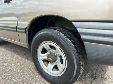 2002 Chevrolet Tracker