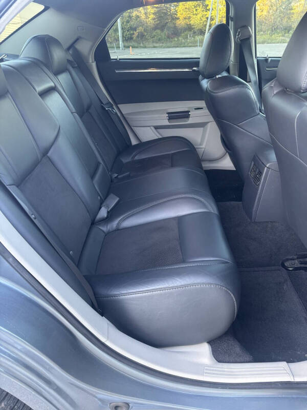 2006 Chrysler 300 SRT-8