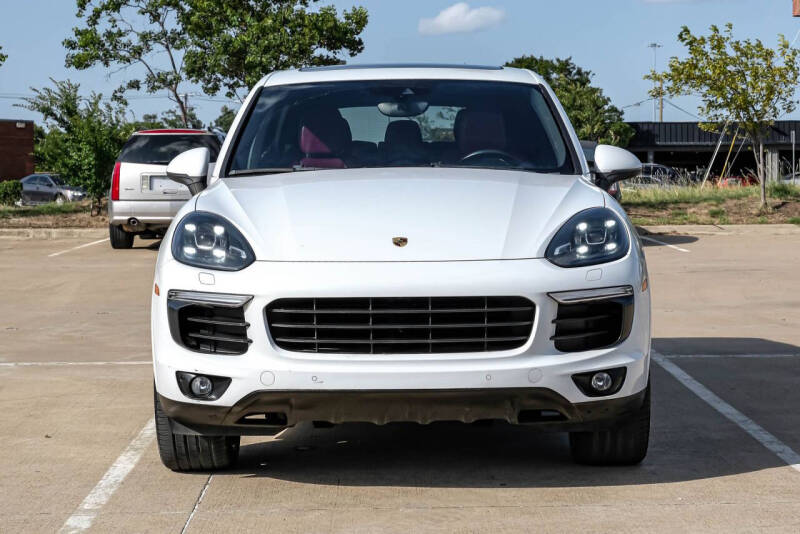 2017 Porsche Cayenne Platinum Edition