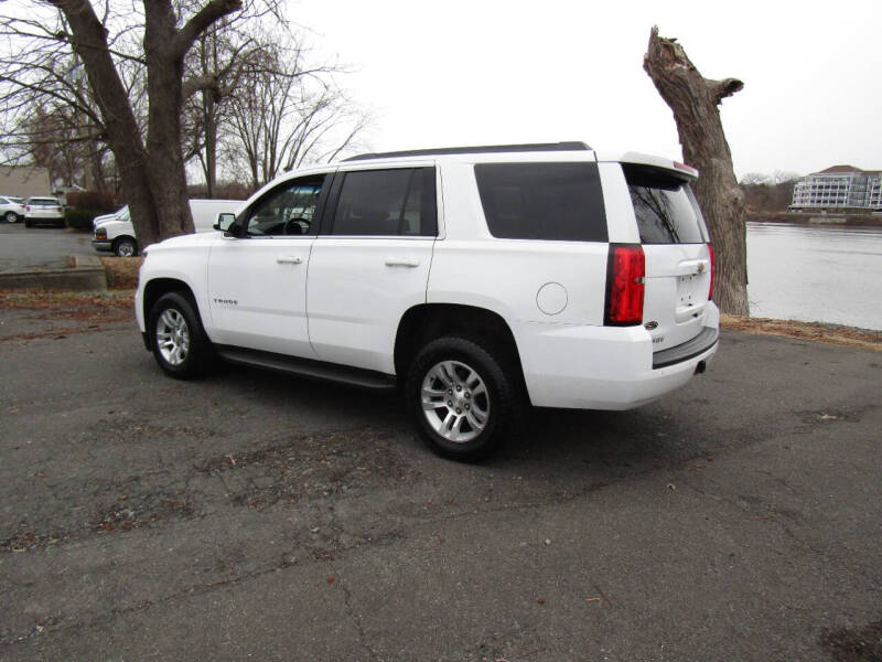 2019 Chevrolet Tahoe LS photo 6