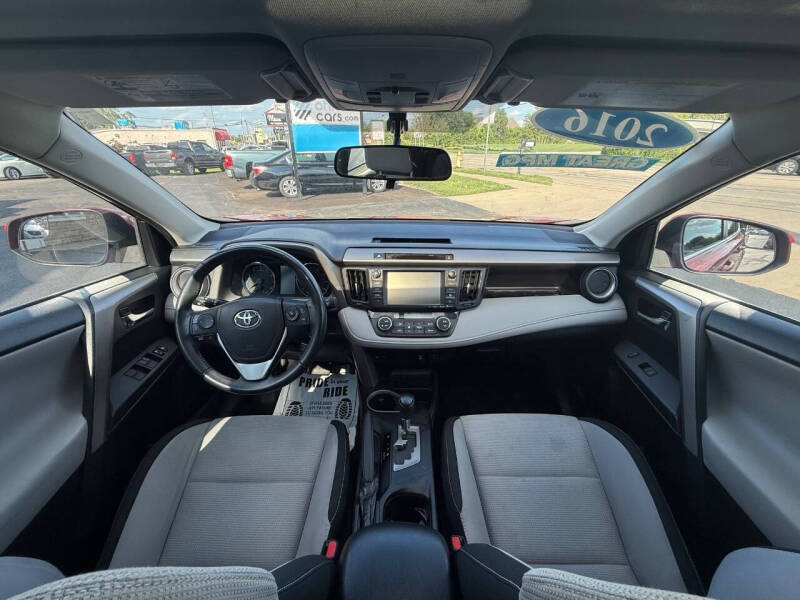 2016 Toyota RAV4 XLE