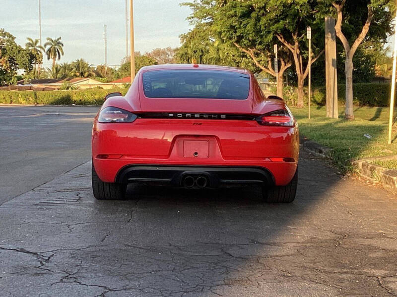 2018 Porsche 718 Cayman