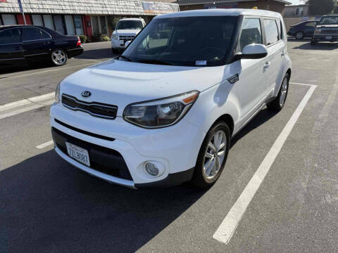 2018 Kia Soul +
