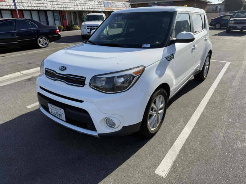 2018 Kia Soul +