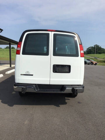 2025 Chevrolet Express 2500