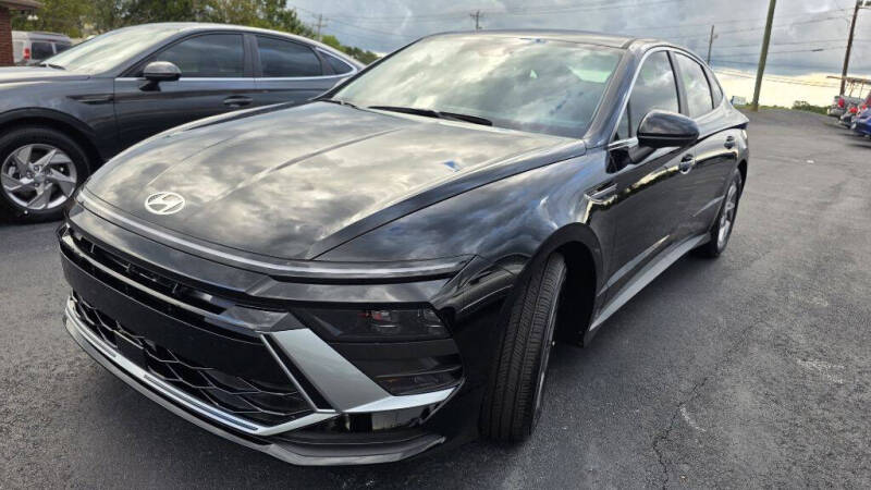 2025 Hyundai Sonata SE's photo