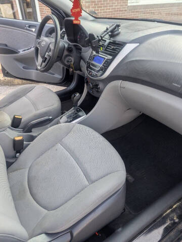 2014 Hyundai Accent GLS