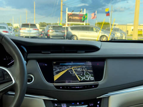 2017 Cadillac XT5 Premium Luxury