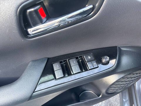 2020 Toyota Prius LE AWD-e