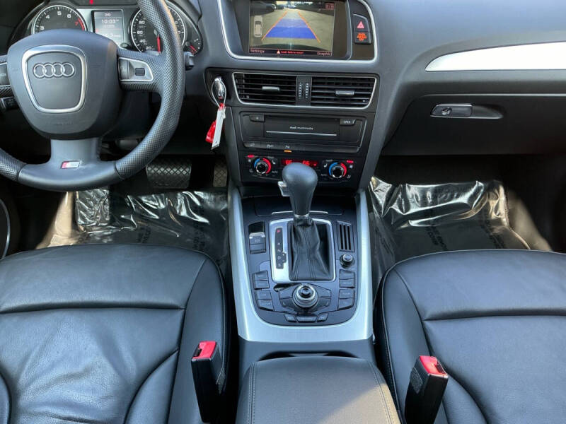 2011 Audi Q5 3.2 quattro Premium Plus