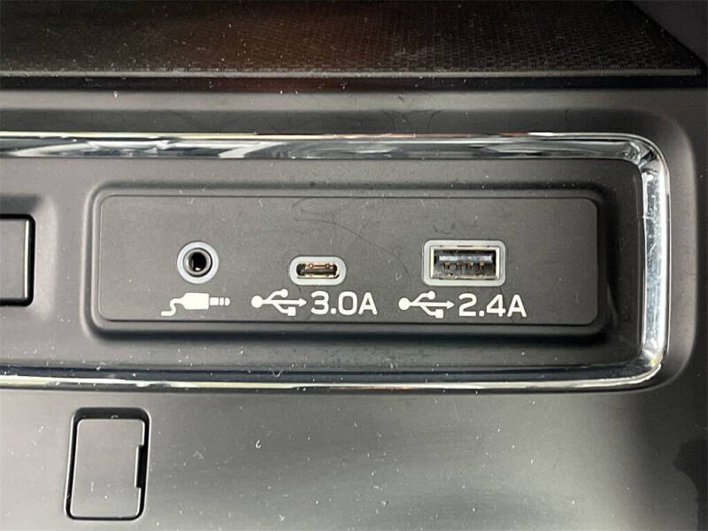 2025 Subaru Ascent Limited 8-Passenger