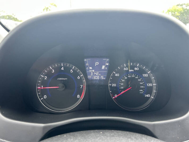 2014 Hyundai Accent GS