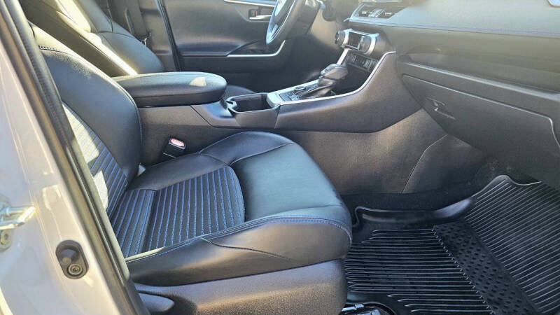 2024 Toyota RAV4 Hybrid XSE