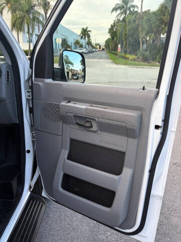 2009 Ford E-Series E-250