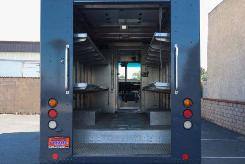 2020 Freightliner MT45 Chassis
