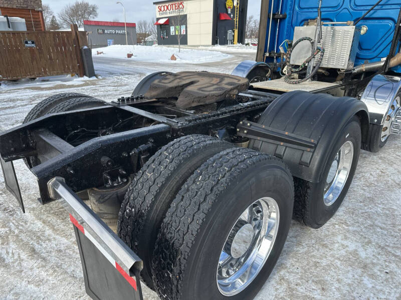 2016 Freightliner Cascadia