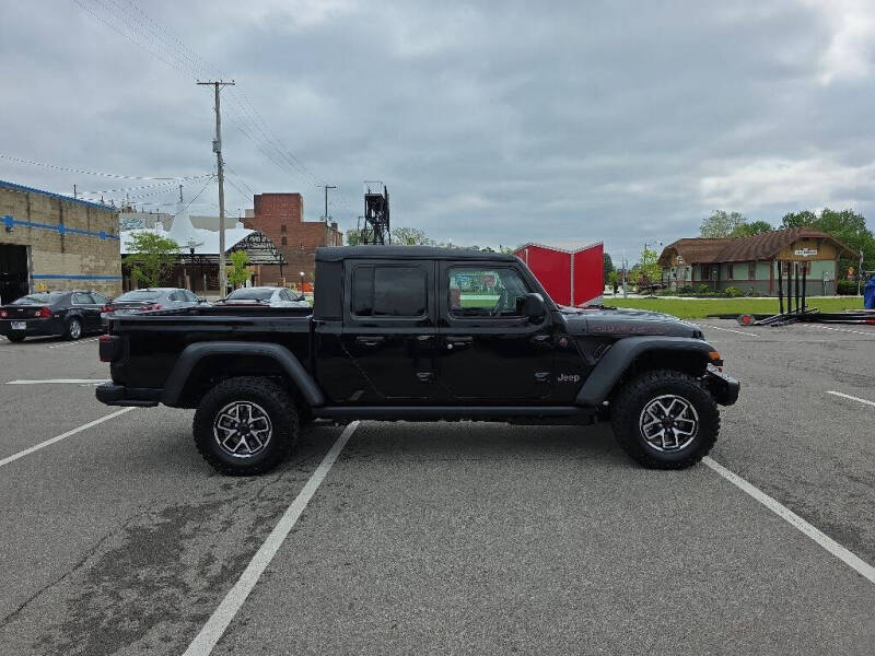 2026 Jeep Gladiator Shadow Ops