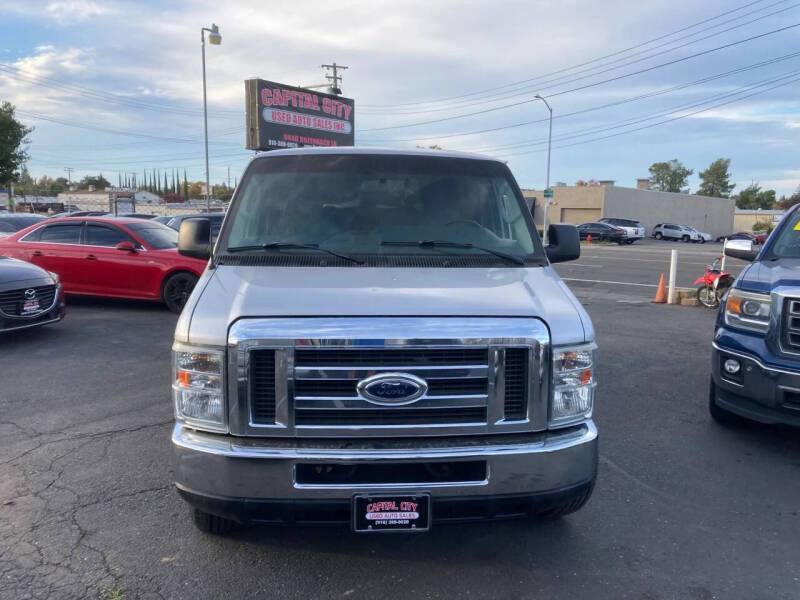 2013 Ford E-Series E-350 SD XLT