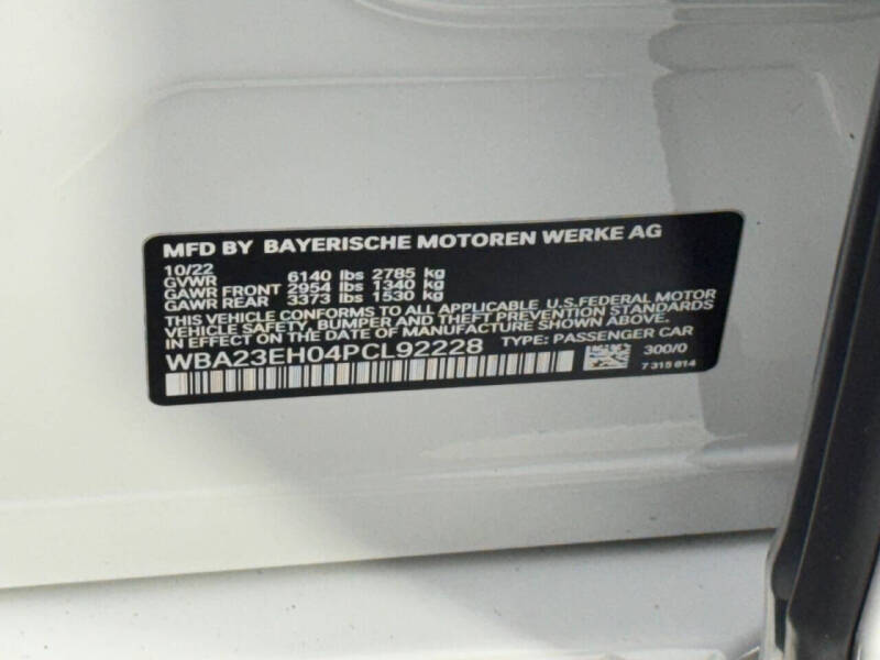 2023 BMW 7 Series 740i