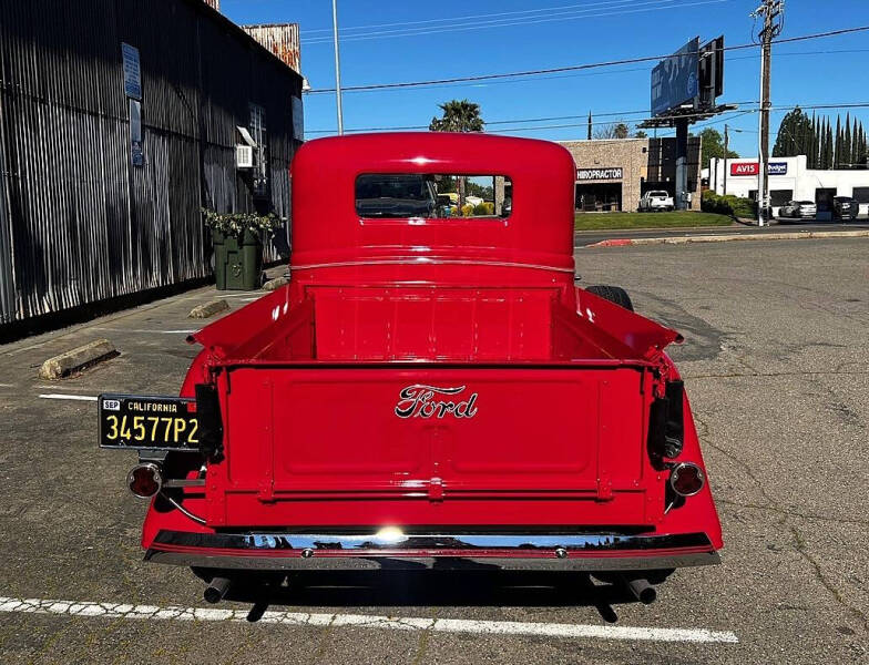 1936 Ford Model 48
