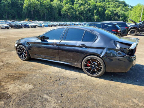 2023 BMW M5